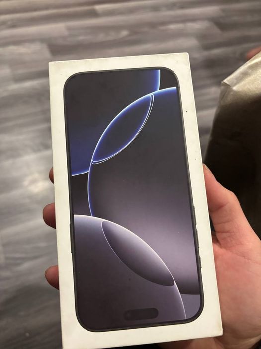 Продам 16 про мах