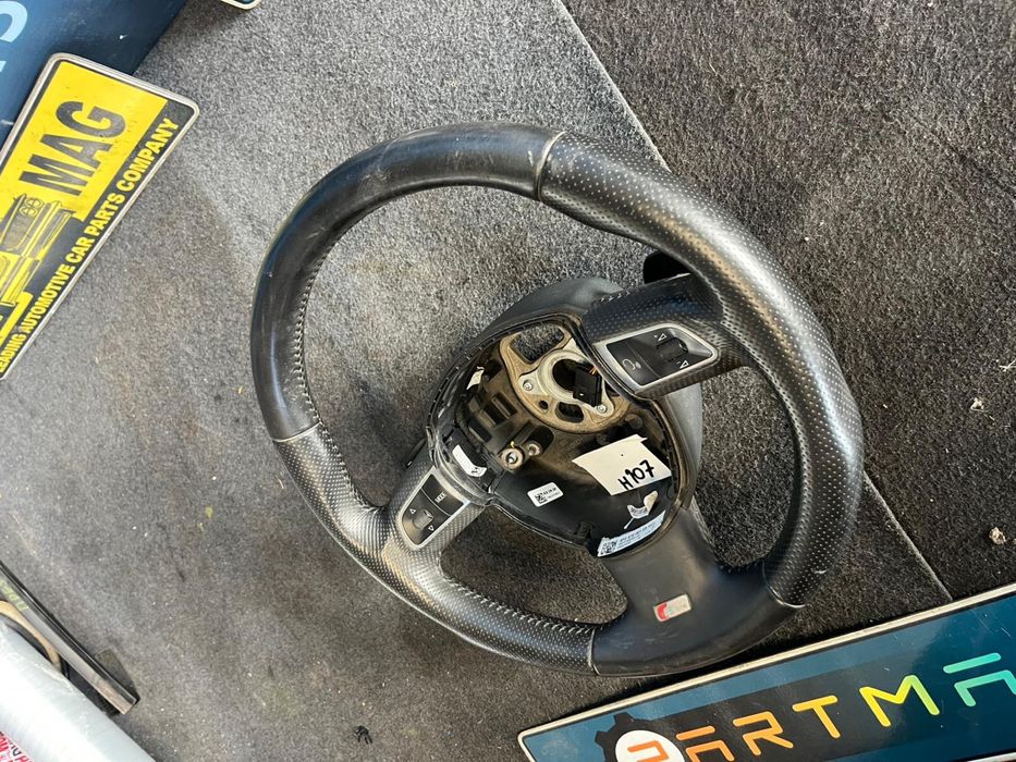 Оригинален волан за Ауди Audi 8P0419091 A3 Q5 F1 пера ном 107