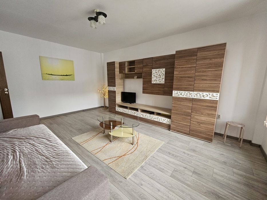 Inchiriez apartament 1 camera  capat Gheorgheni