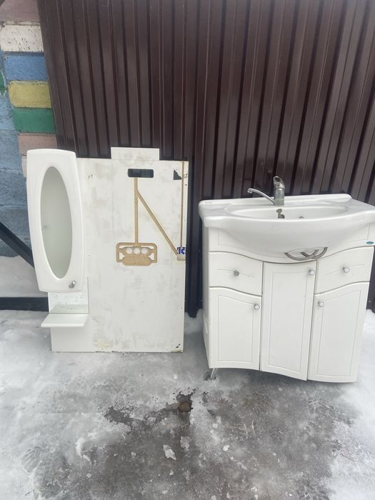 Унитаз , раковина