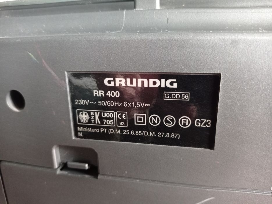 Радиокасетофон Grundig RR400 G.DD 56.