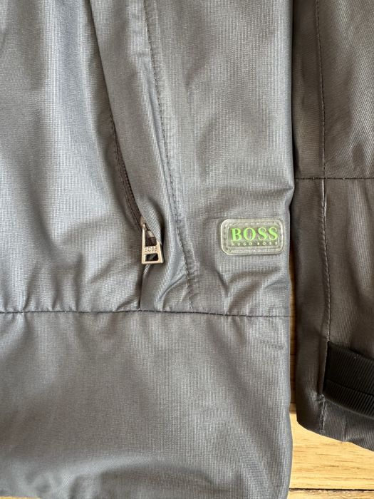 Нов Boss Винтидж Gortex   Добро състояние Размери M-L Цена 100