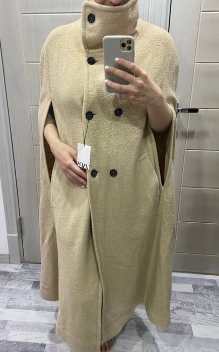 Пальто/кейп/пончо Zara