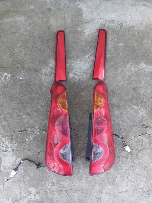 ляв или десен горен и долен стоп за нисан ноте NISSAN NOTE