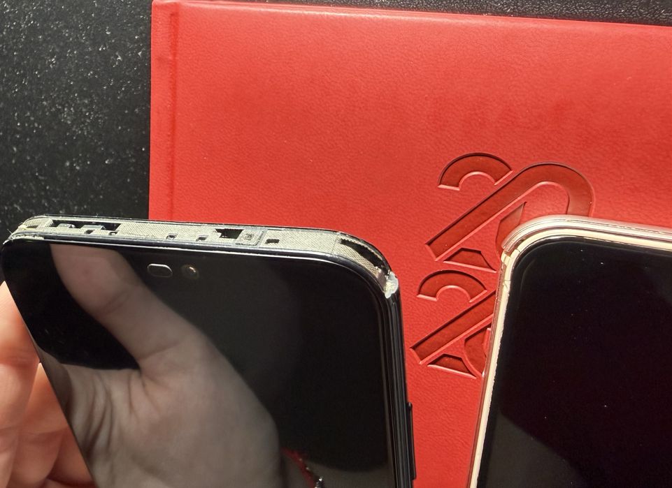 Vând 2 telefoane(împreună sau separat)Huawei P20 Lite