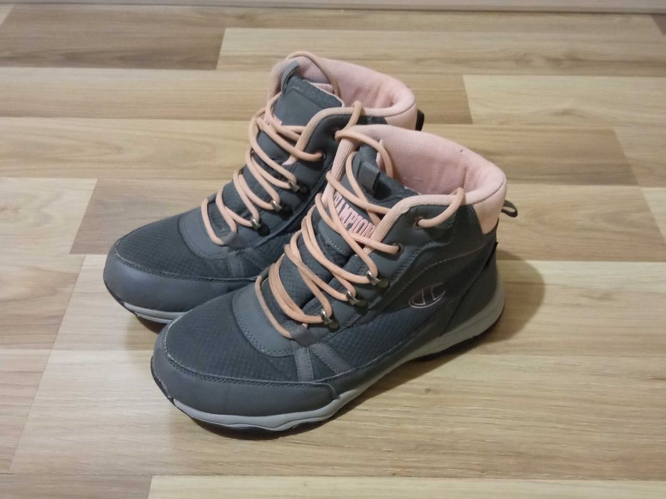 Обувки Champion номер 38