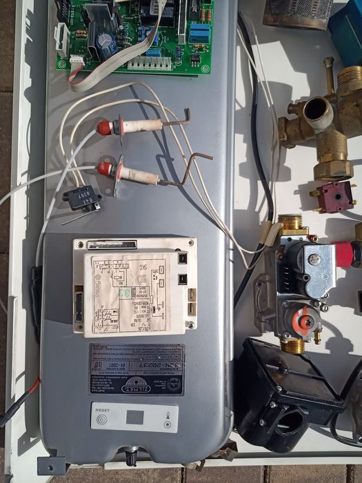 Immergas Victrix Zeus 27 Placa electronica Vana 3 cai Vas expansiune