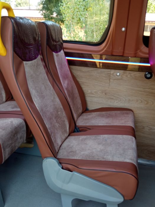 Срочно продам Микроавтобус Пежо боксер Мотор Мерс111 бензин.