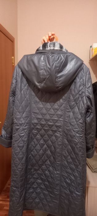 Продам женскую одежду