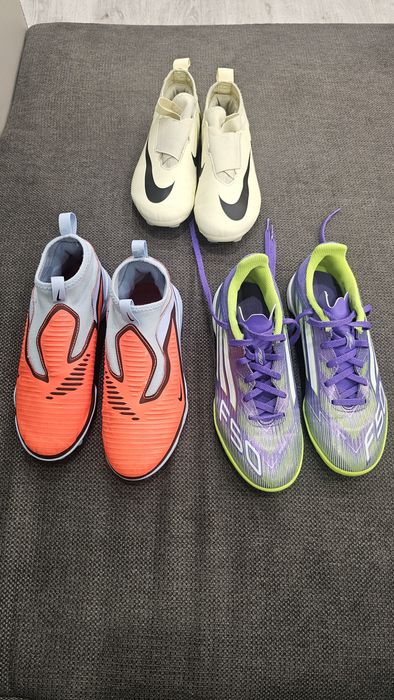 Деттск футболни обувки-Nike и Adidas