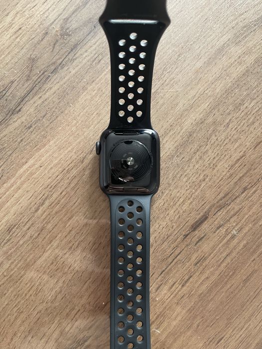 Apple watch SE Nike 40мм