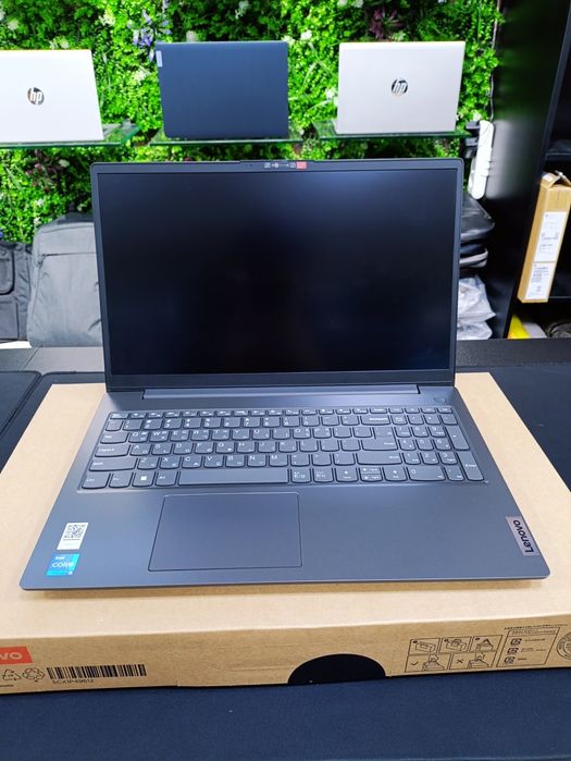 Lenovo V15   16/256GB  i5 13420H