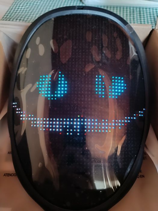 Блутут Маска с RGB подсветка