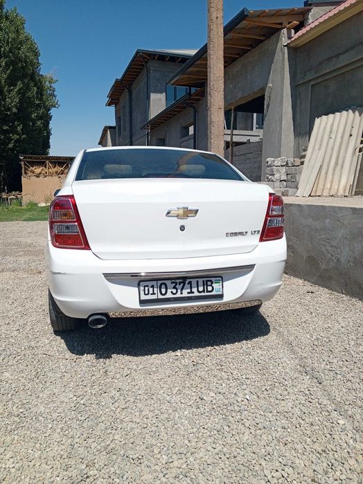 Автомобиль Cobalt