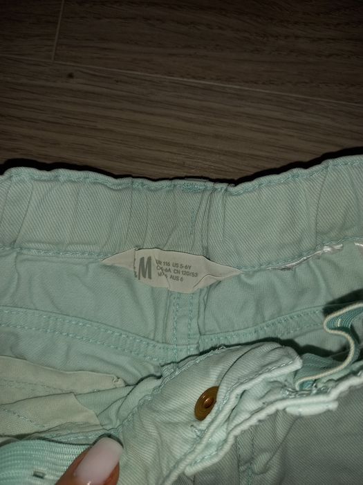 2 perechi pantaloni scurti si 1 fusta fetite, H&M, 5-6 ani