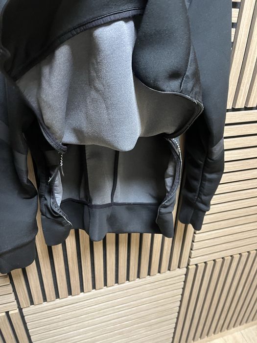 ASICS - MotionDry- Блуза Неопрен размер М / Оригинал