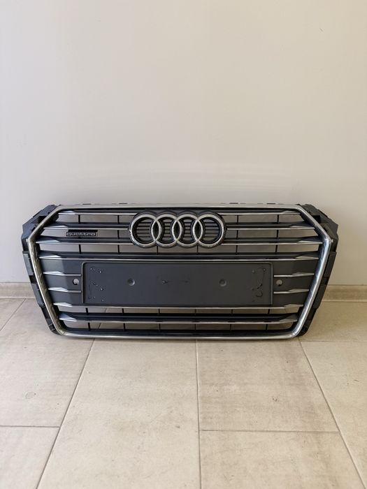 Решетка Audi A4 B9
