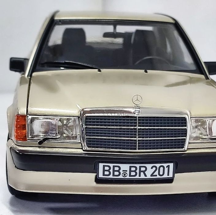 Масштабные модели 1/18