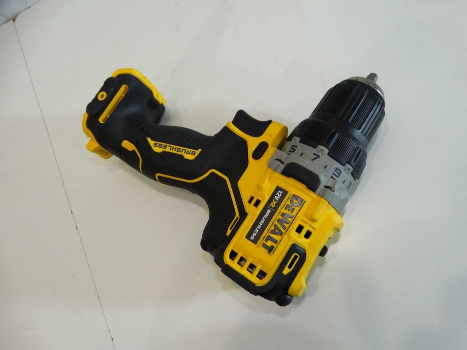 Dewalt DCD 701 - Безчетков винтоверт 12 V