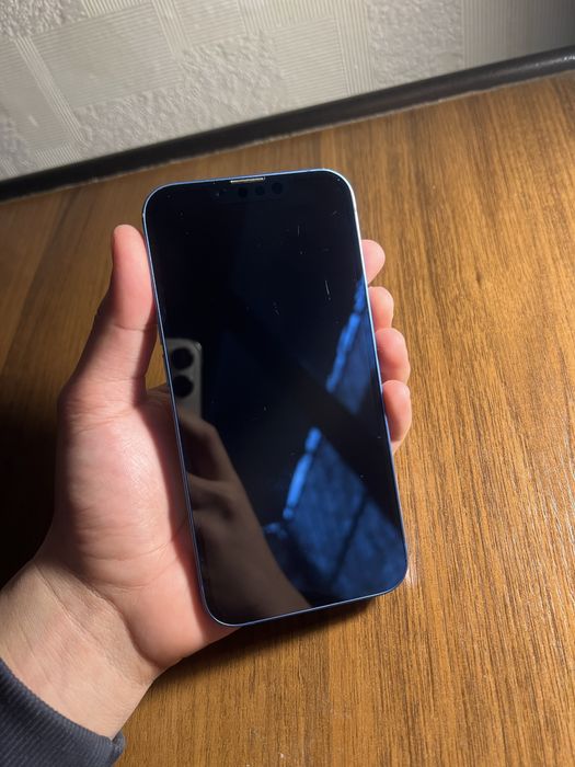 айфон 13 , 256 гб в идеале