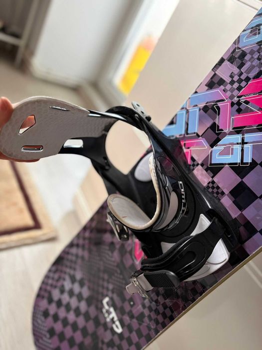 Placă SNOWBOARD LTD - 155 cm