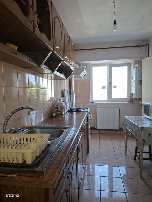 Apartament 4 camere Rovine