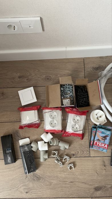 Клей универсальный 1500тенге