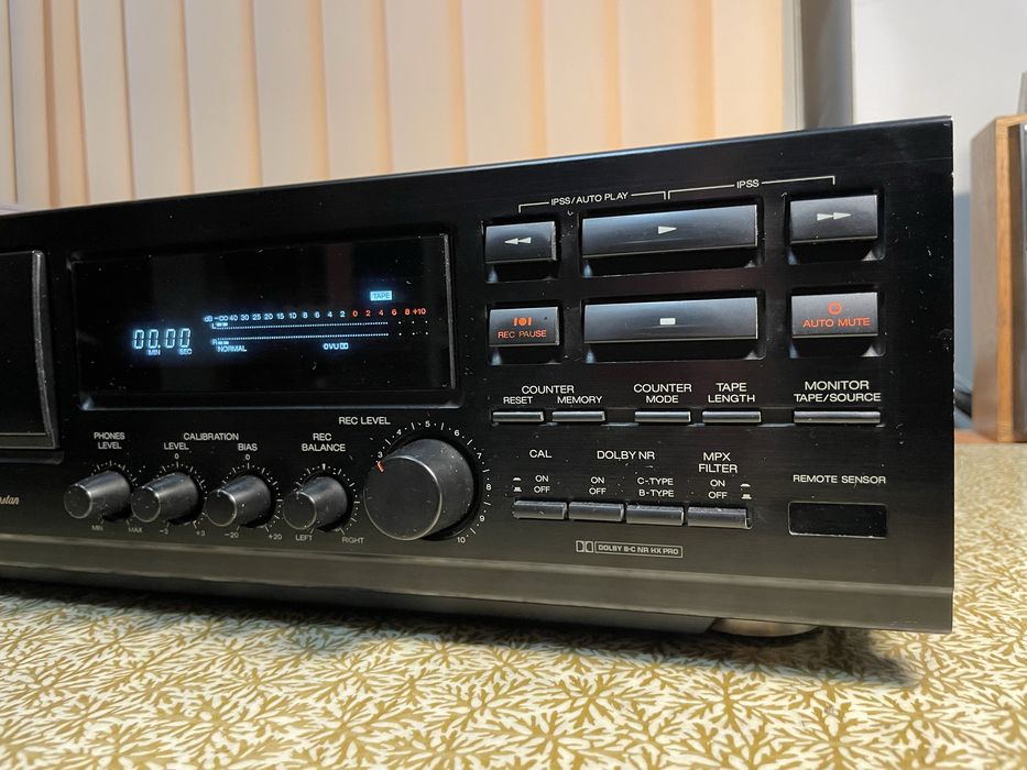 Кассетная дека Akai gx69