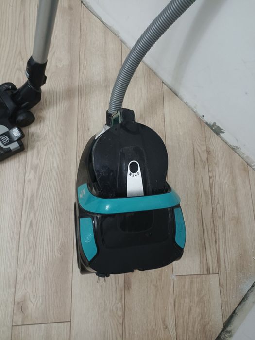 Пылесос все работает