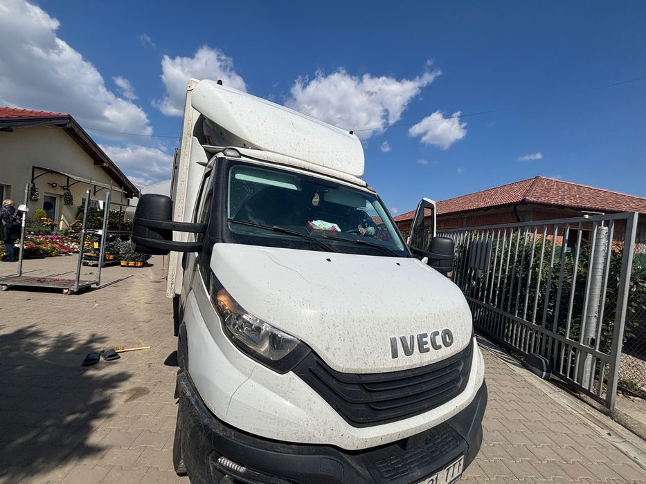 Vând iveco daily