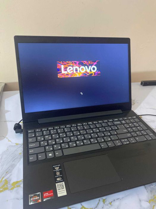 Ноутбук Lenovo — 100 000 тг