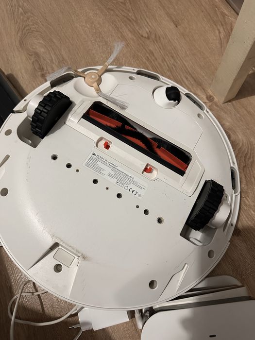 Робот пылесос Mi Robot Vacuum-Mop