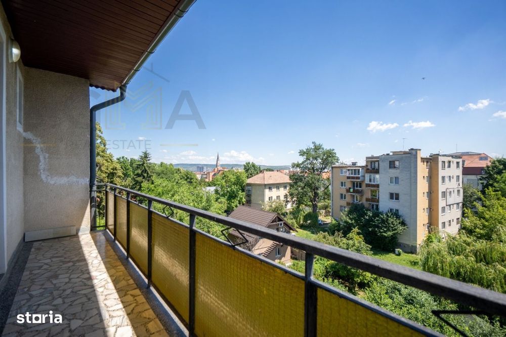 Apartament central, 4 camere, 100 mp, langa UMF