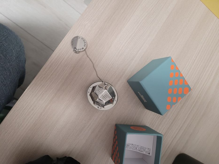 Diferite obiect tom dixon toate din alama