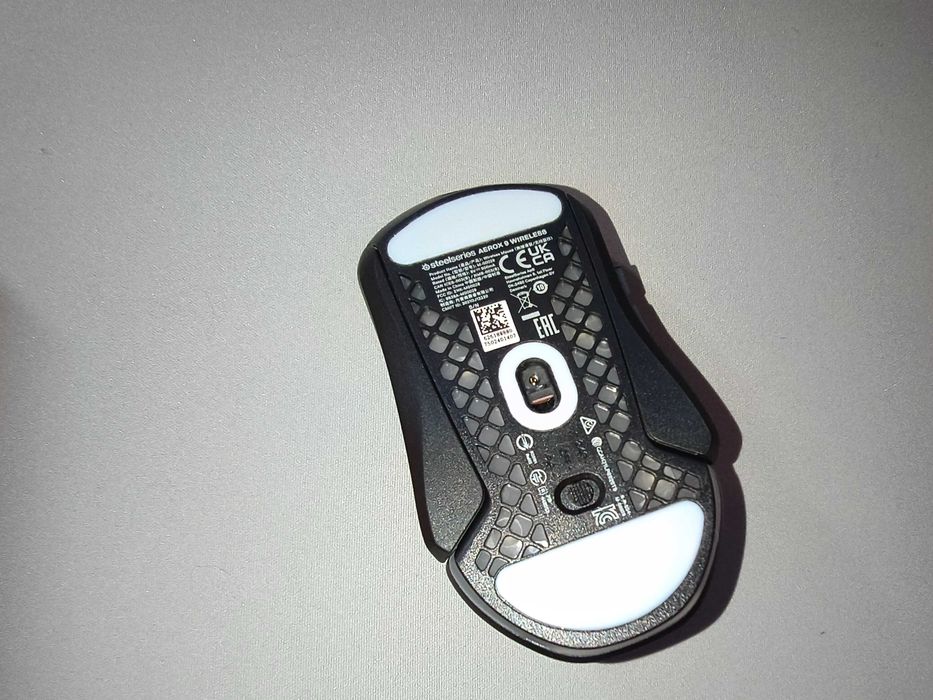 мишка Steelseries AEROX 9