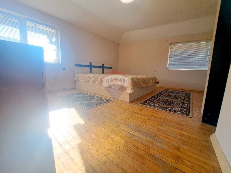 Дава се под наем Двустаен апартамент в Варна, Погреби - 50 кв.м за 280.5 € - Снимка #8