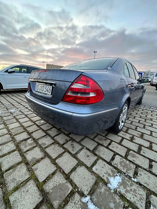Mercedes w211 e320