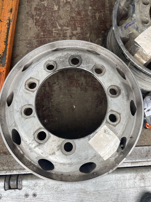 Джанти за Камион !!! Алуминиеви !!!9Х22.5!!!