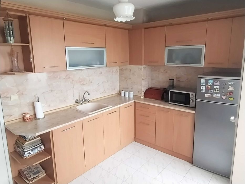 Светъл, просторен четиристаен апартамент в Пазарджик от собственик