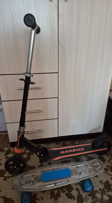 Продам самокат и скейтборд