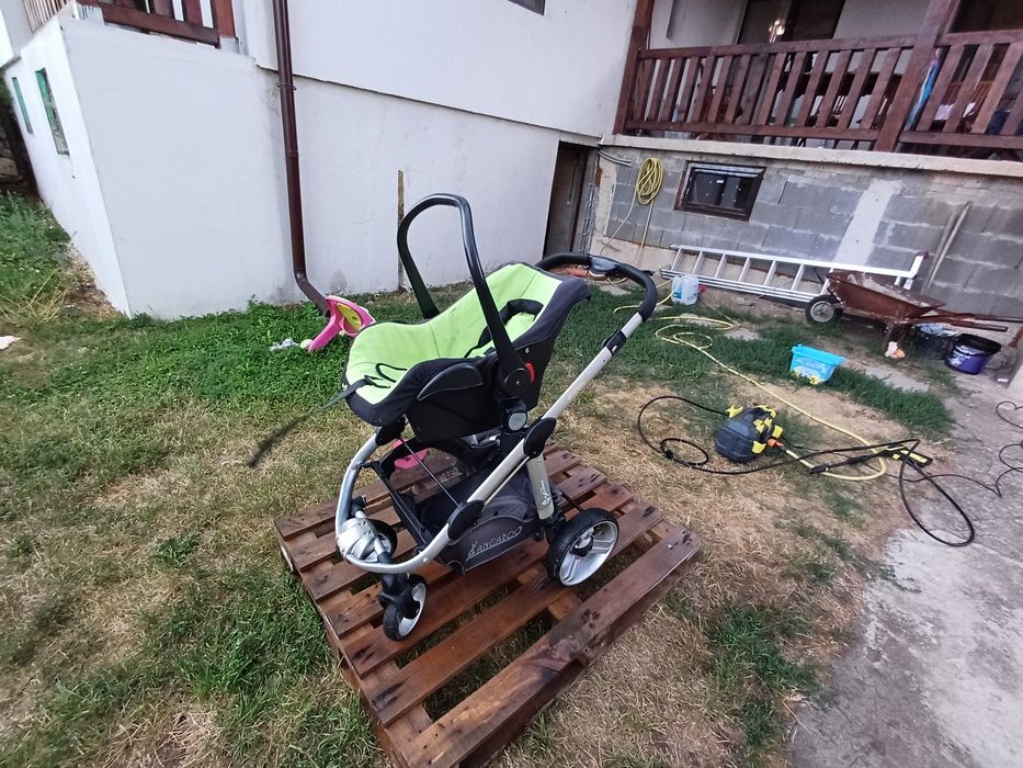Бебешка количка 3 в 1