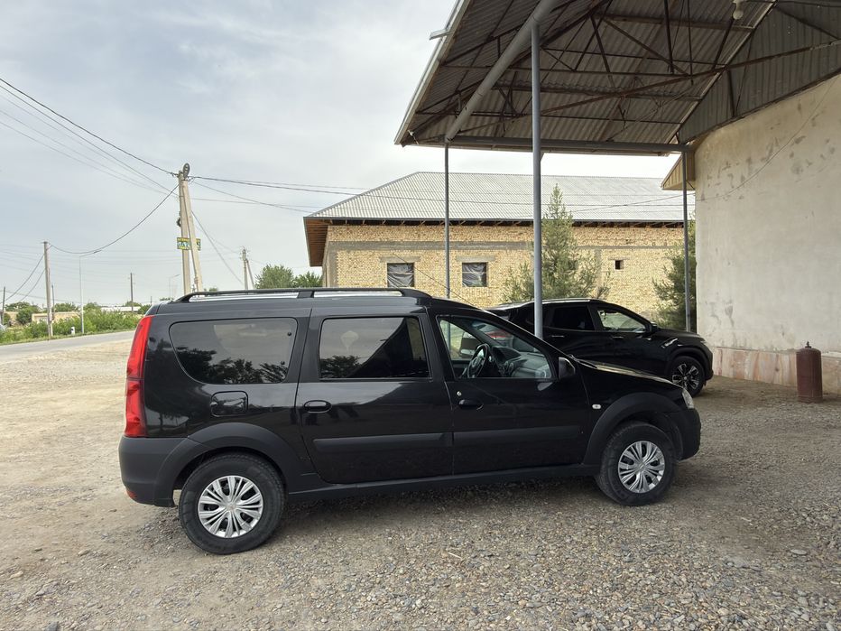 Lada Largus Cross