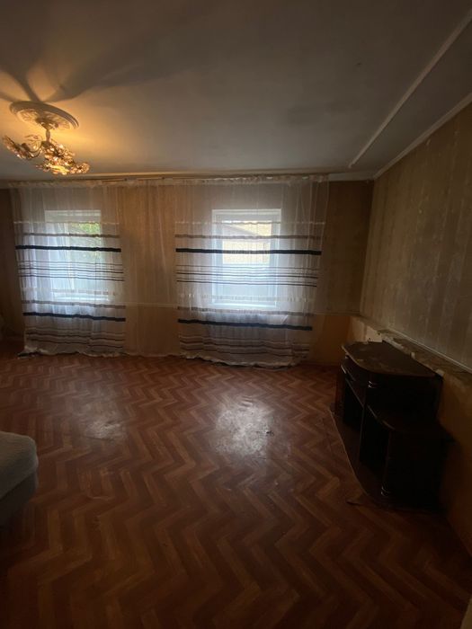 Продам пол дома на два входа