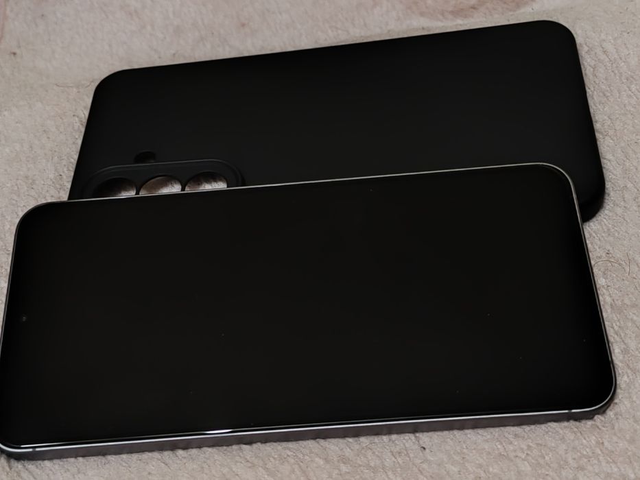 Samsung A57 5G 256 8 рам,нов на 1 седмица