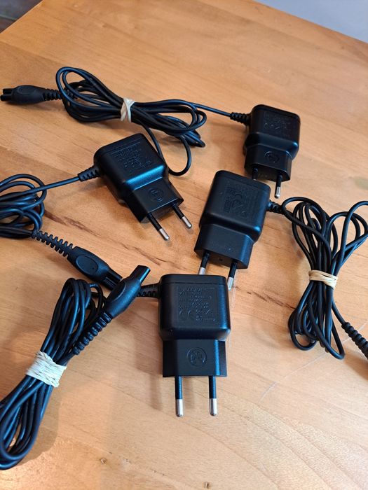 Incarcatoare aparat de tuns Philips  Braun  Remington originale