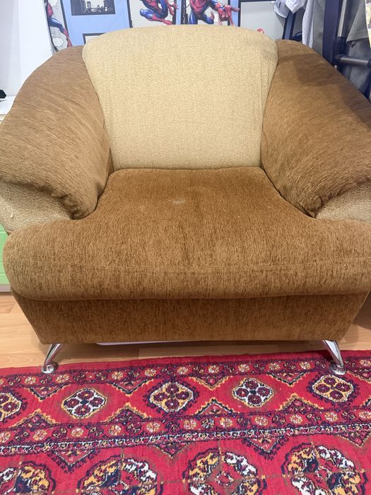 Yumshoq kreslo 2dona bor 150.000 dan