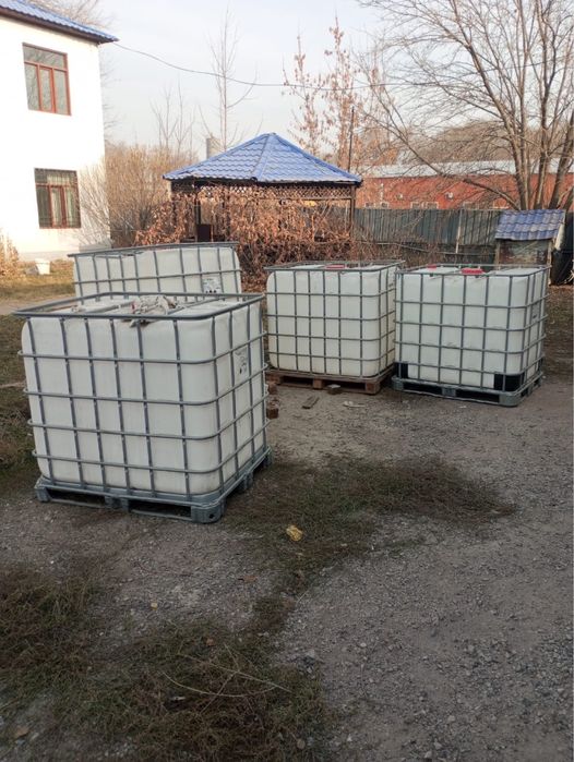 Продаем 1000 л емкости