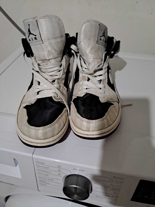 Vand nike jordan 1 mid