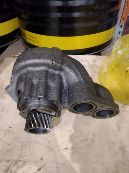 Pompa apa utilaje Volvo