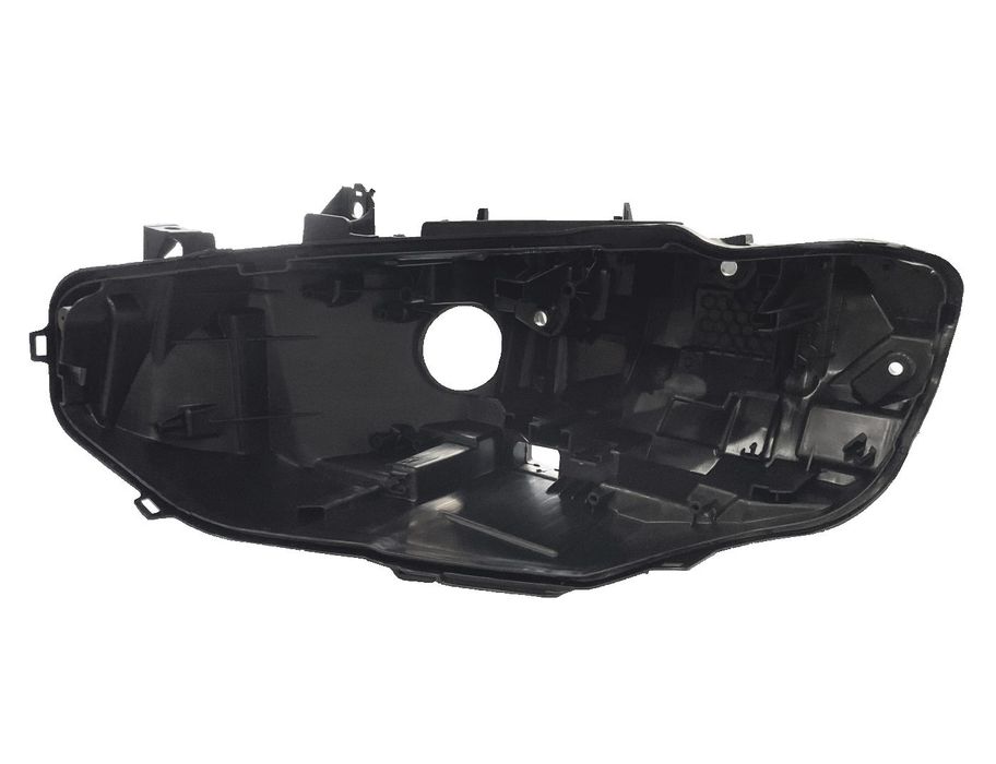 Carcasa far BMW Seria 4/4 Gc (F32/F33/F36/F82/83), 2017-, montare fata, stanga/dreapta, fara sistem lumini pentru curbe